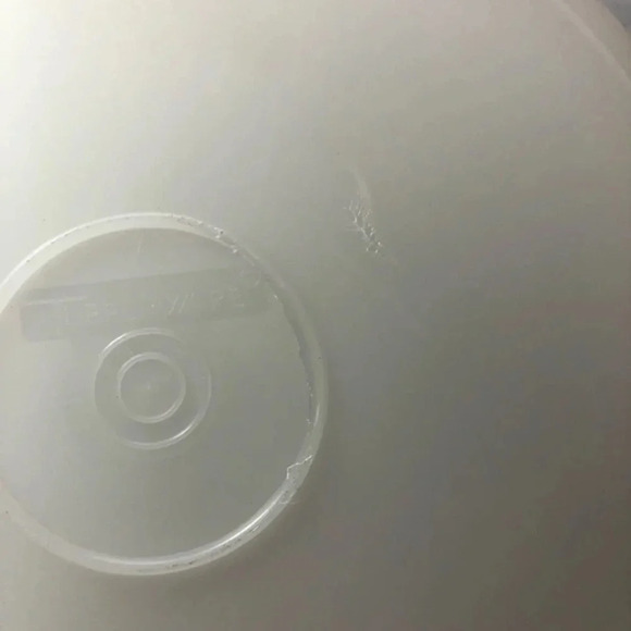 Vintage Tupperware pie keeper food storage - Picture 2 of 5